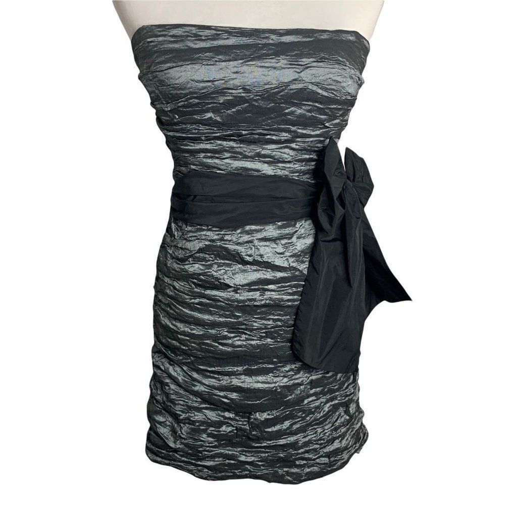 Vintage Y2K BCBG Strapless Mini Dress Womens Size S Gray Crinkle Bodycon Belt